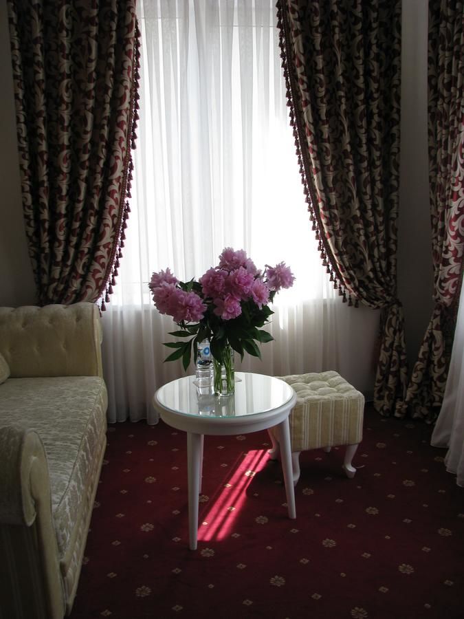 Отель Park Lane Hotel Кишинёв